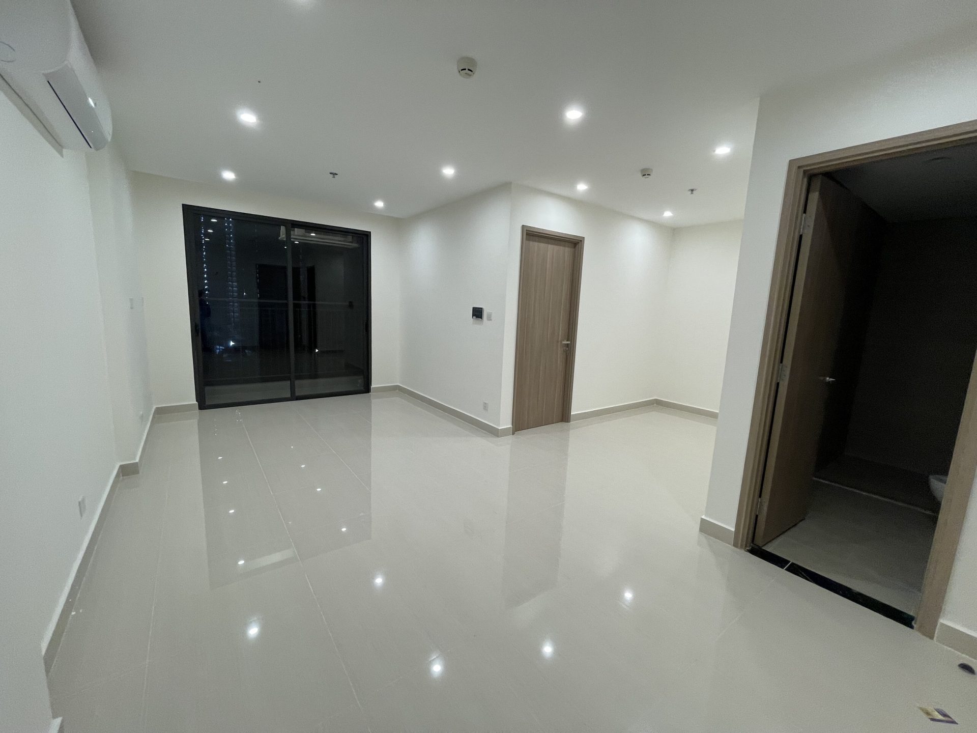 [GIÁ RẺ] – BÁN GẤP CĂN HỘ –  1PN + 1WC – 43M2 – VINHOME GRAND PARK